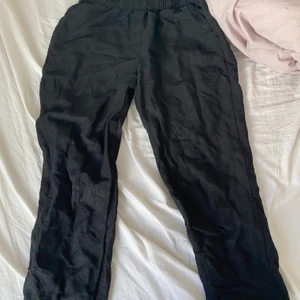 Svarta linnebyxor - Så snygga svarta linnebyxor och så fin passform😍