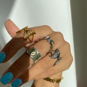 Snygga ringar  - 1 för 150kr eller 2 för 200kr, kom med bud 