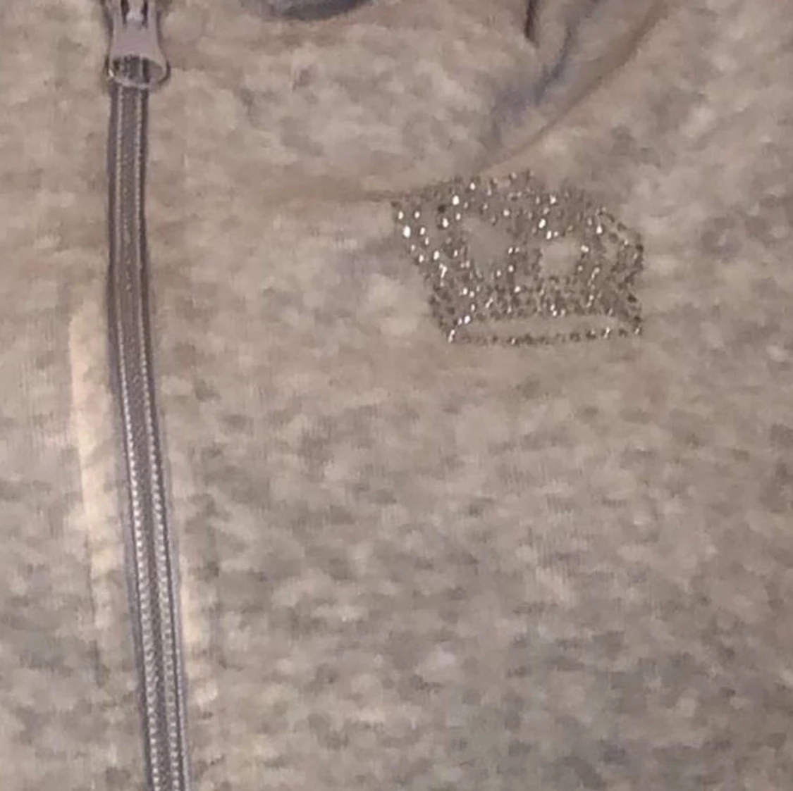 En kofta med sip upp. - 91