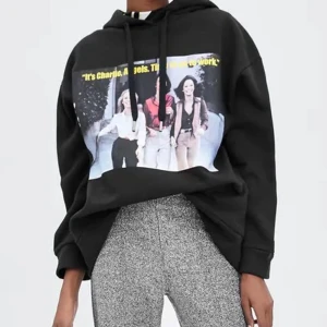 Charlies angels hoodie ZARA - Supersnygg och skön hoodie från ZARA. Använd kanske 5 ggr samt tvättad.