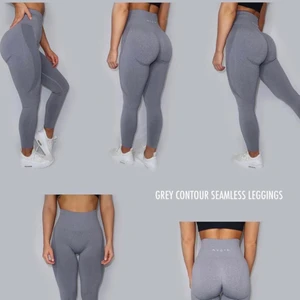 Träningsbyxor - Nvgtn - Intressekoll på mina älsklings träningsbyxor från NVGTN!!🦥Hur fina som helst och sitter som en SMÄCK💖💖 Säljer endast för jag fått ett par nya och behöver pengar💖💖Storlek S och sitter tajjjjjt, köpta för 800kr inklusive frakt, säljer för 400kr+ frakt💖💖använt sparsamt så hur fint skick som helst!