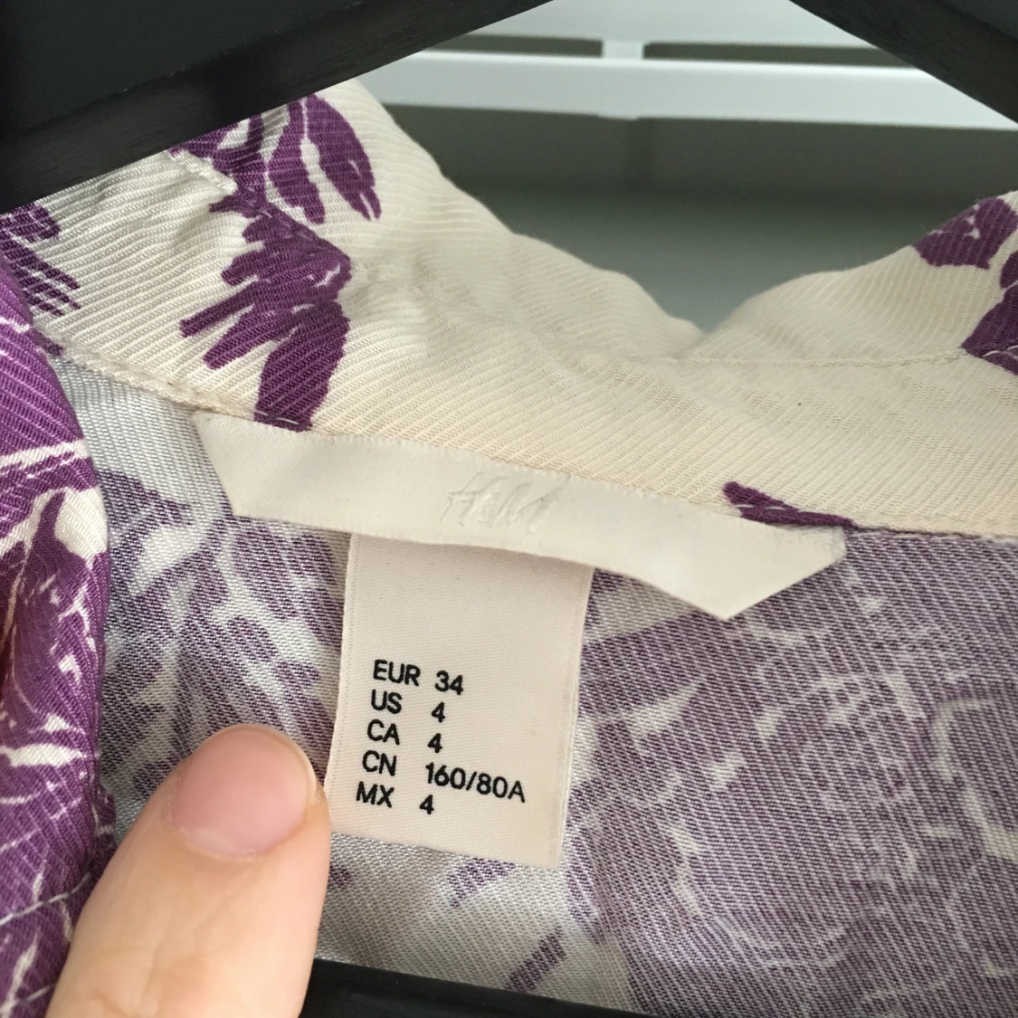 H&M Trend blommig skjorta 34 - 90