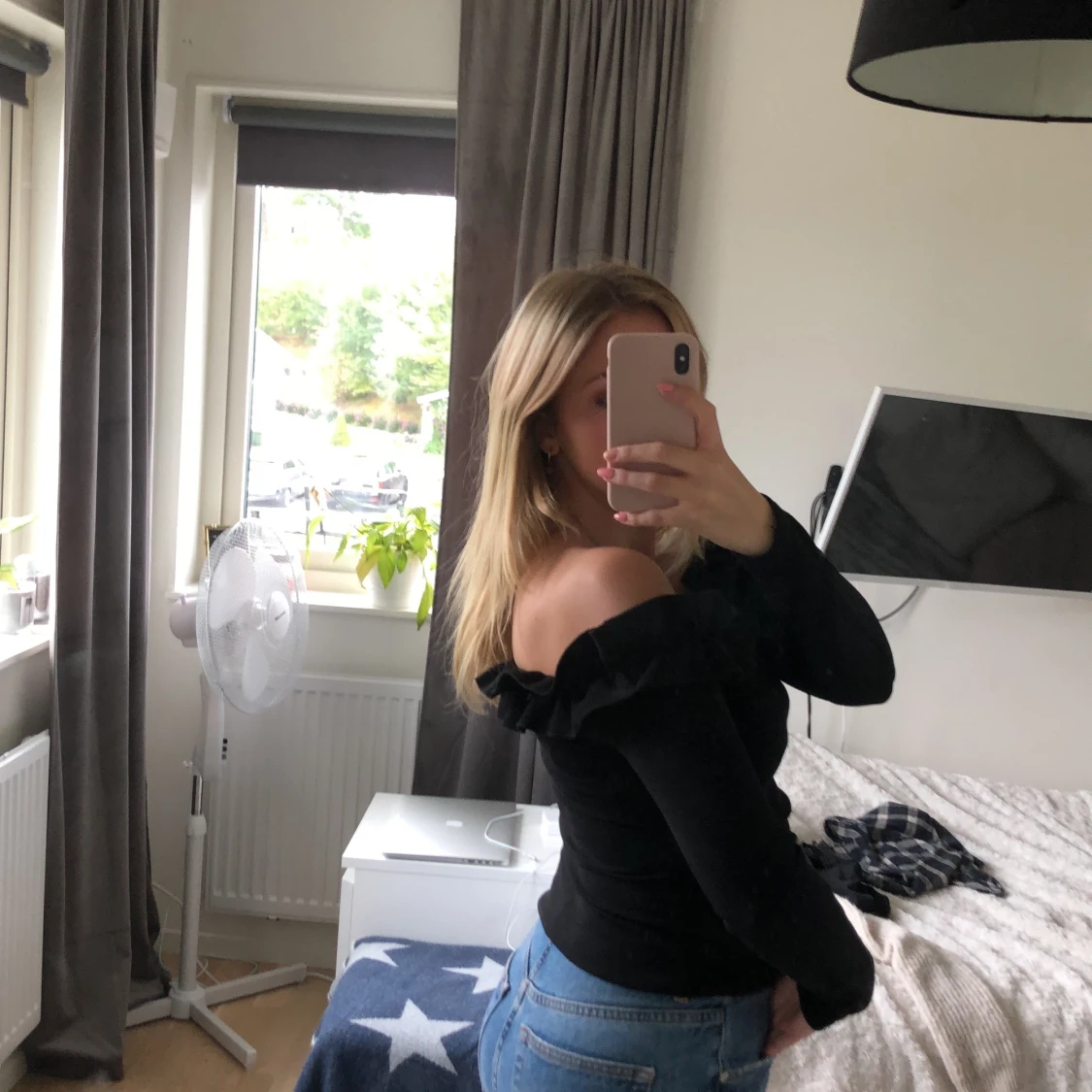 Svart volang topp - 90