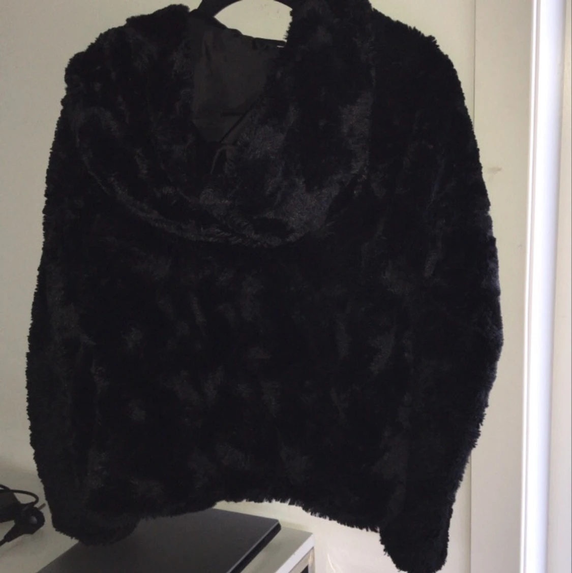 Svart pälsjacka - 91