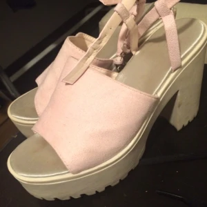  - Nelly shoes. Endast använda 1 gång