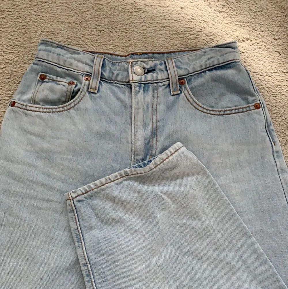 Säljer dessa jeans från Levi’s då jag har införskaffat mig nya, jätte bra skick! Priset kan diskutera! Ordinarie pris ca 1100kr. Jeans & Byxor.