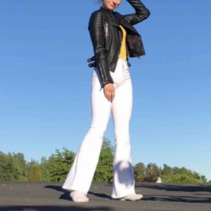  - Svart populär Skinnjacka från chiquelle. Har inte använt mycket