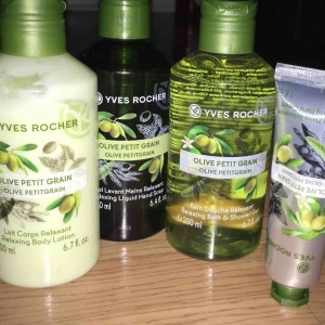  - helt oöppnade YVES ROCHER produkter, alla 4 för 150kr. En för för 50kr!