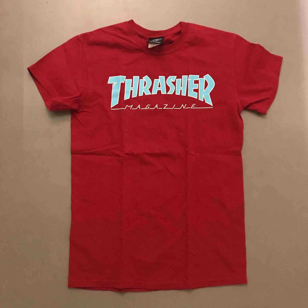 Thrasher tisha! 🔥🔥🔥 Bara använd inga flaws. T-shirts.