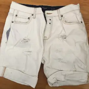 Short jeans trendy fashion for male