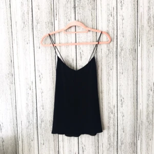  - Linne från Wera Stockholm. Säljes för 80kr, inkl frakt. Betalning sker via swish