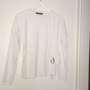  - Vit topp från Boohoo, aldrig använd!