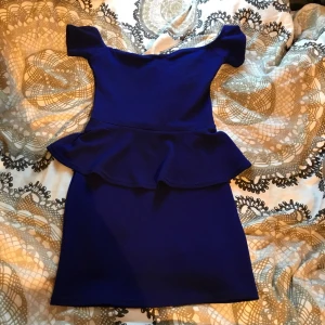  - Klänning från Nelly , använd 1 gång XS