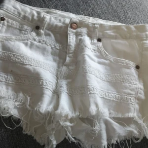  - Vita shorts från Gina Tricot! Perfekt till sommaren!☀️😊