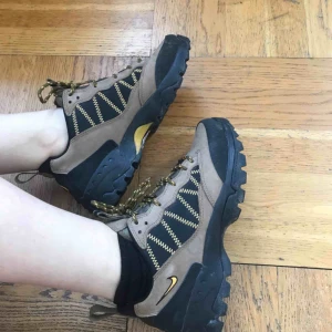  - 🌹Nike Air Mada 🌹superfina och bara använda 2 ggr! 