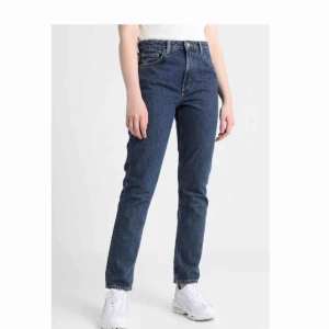  - Seattle jeans från weekday! Använda några få gånger, som nya! Nypris: 500kr