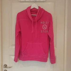  - Hollister tröja