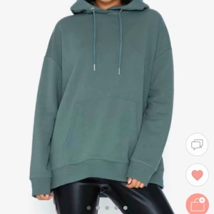  - Säljer min fina gröna hoodie från Nelly Använd ca 2 gånger  Frakt står köparen för 