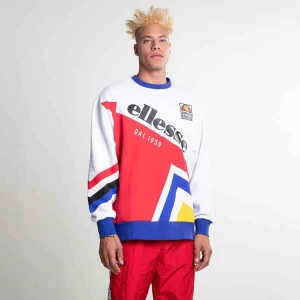  - Snygg oversize collegetröja fr. Ellesse. Fri frakt. 