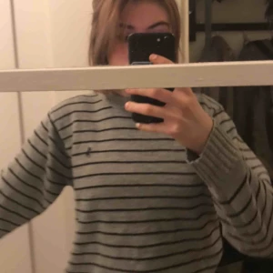  - Säljer min snygga vintage Ralph lauren tröja, riktigt snygg köpare står för frakt ca 40kr