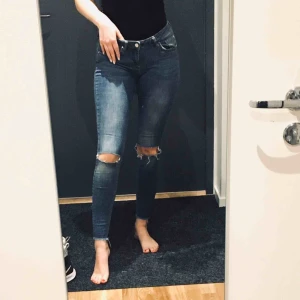  - Super stretchiga och sköna Jean. 