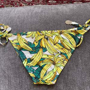 Hur cool bikini-underdel med bananer och ananas! Bara prövad! 🌺🥳🌹🍓 frakt 22:- 