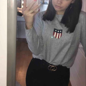 Gant tröja  - Långärmad gant tröja. Kan mötas upp i Örebro eller Eskilstuna eller frakta. Köpare står för frakt. 