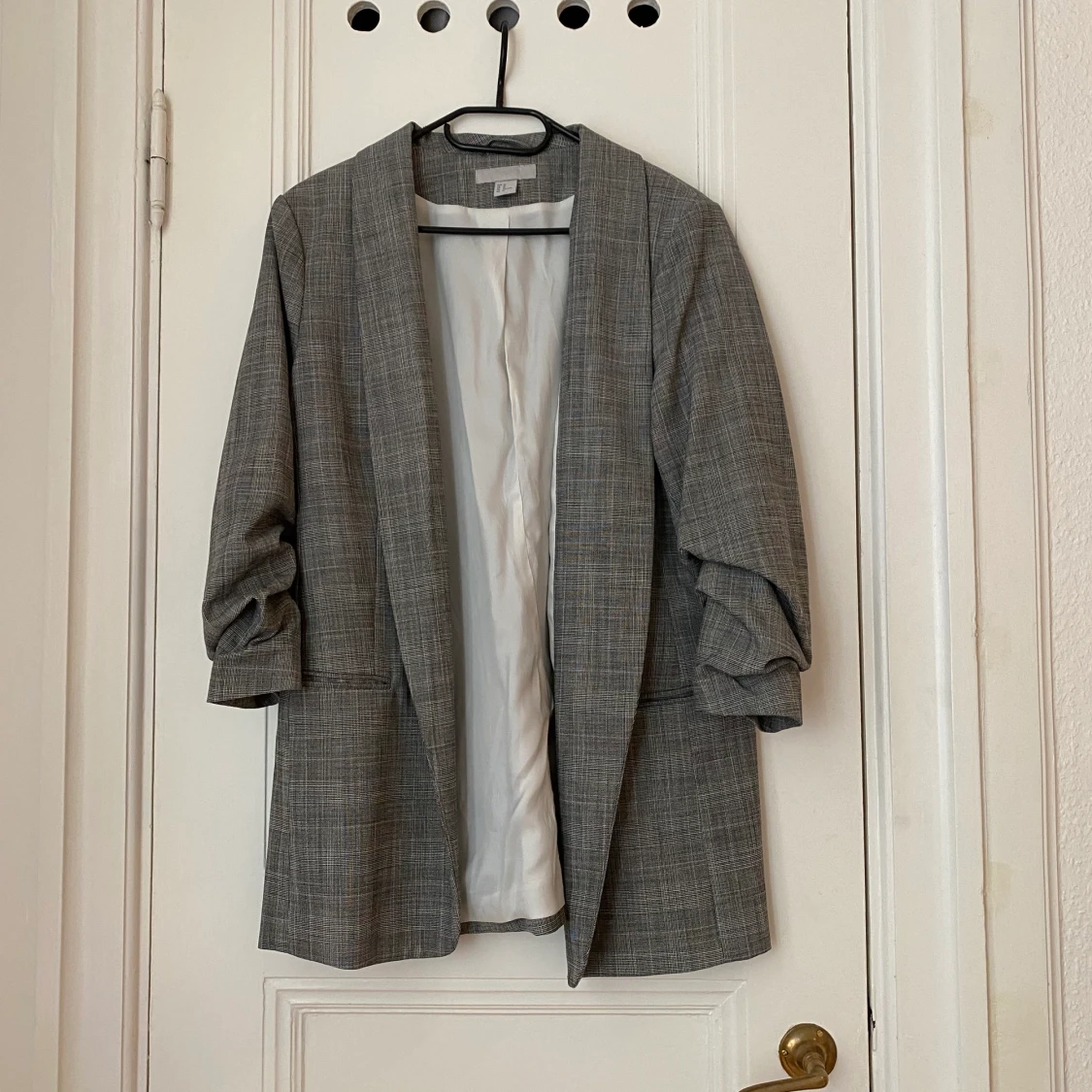 H&M grey lightly checked suit - 90