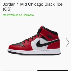 Jordan mids - Använda fåtal gånger, detta är en intressekoll. Hör av er av frågor och buda gärna i kommentarerna. Kvitto och låda till finns. Budet är på 2000