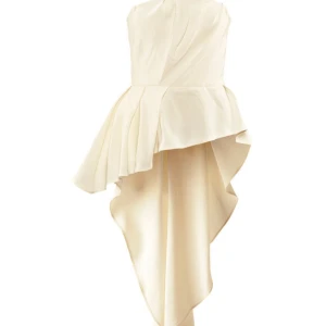  - H&M Conscious Collection - vit axelbandslös peplum topp i organisk bomull. Vackert lätt plisserad, asymmetrisk skärning; kort fram och lång bak. Oanvänd. Stl 38