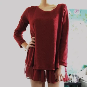  - Tunika beställt från någon sida på internet jag inte kommer ihåg. Märkt med storleken XL men passar bra på mig som egentligen är en XS-S. Köparen står för frakt✨