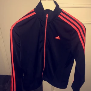  - Bosatt i Västerås. DM:a vid intresse! Pris kan diskuteras. Inga byten. Köparen står för eventuella fraktkostnader. 😃 tar swish & kontanter. 💸