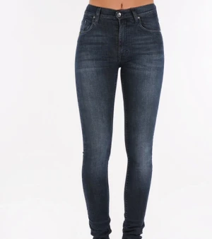 Säljer mina Tiger of Sweden Jeans vars modell/tvätt nu mera är väldigt svåra att få tag på.  - Säljer mina Tiger of Sweden Jeans vars modell/tvätt nu mera är väldigt svåra att få tag på. 