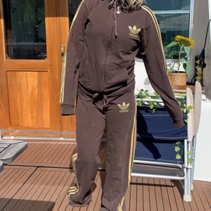 Adidas tracksuit  - Adidas storlek xxl brun/guld bra skick 