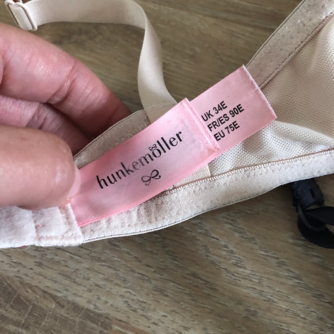 BH från Hunkemöller i strl 75E - 91