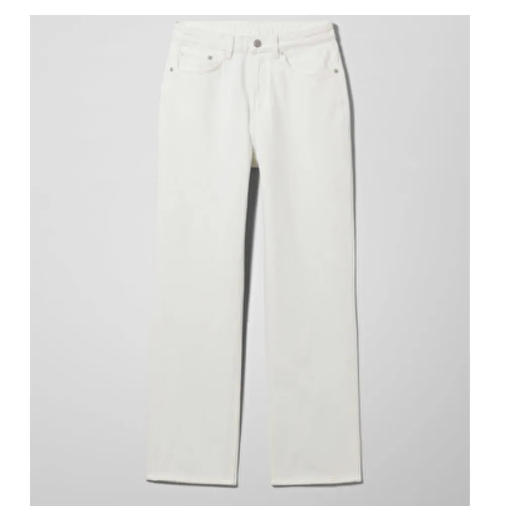 jeans från weekday, modell: Voyage vita. Storlek W 24, L 28 . Jeans & Byxor.