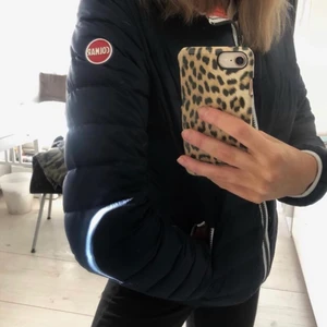 Colmar Jacka - Colmar jacka storlek S, kan vara liten i storleken. Mycket bra skick, sparsamt använd🧡