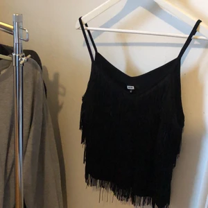 Topp - Snyggt linne, stl M men passar bra på nån i mindre storlek också🦋