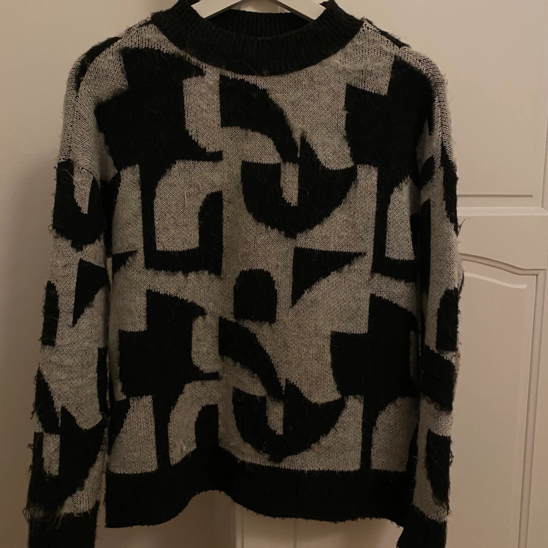 Stickad tröja