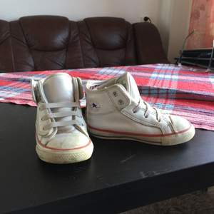 Barn skor converse  Sneakers storlek 24