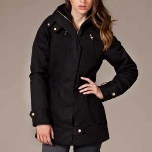  - Elvine Gunnel i strl XS 
Kan skickas mot frakt, ca 50-60 kr eller tas med till malmö i helgen. :-)

Svart och pälsen ingår ej. 
Första bilden är lånad för att se passform!

Nypris 2199:-