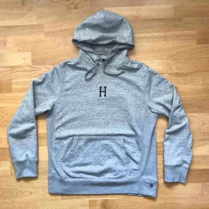  - Hoodie från HUF