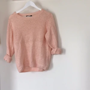  - Ny rosa stickad tröja