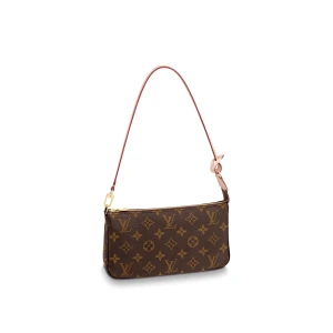 ÄKTA Louis Vuitton pochette  - En äkta Louis Vuitton pochette med äkthetsbevis från kaplans. Köpt i Augusti för 7600 kronor. Några märken men övrigt i väldigt fint skick! Kan skicka fler bilder vid intresse! Pris kan diskuteras