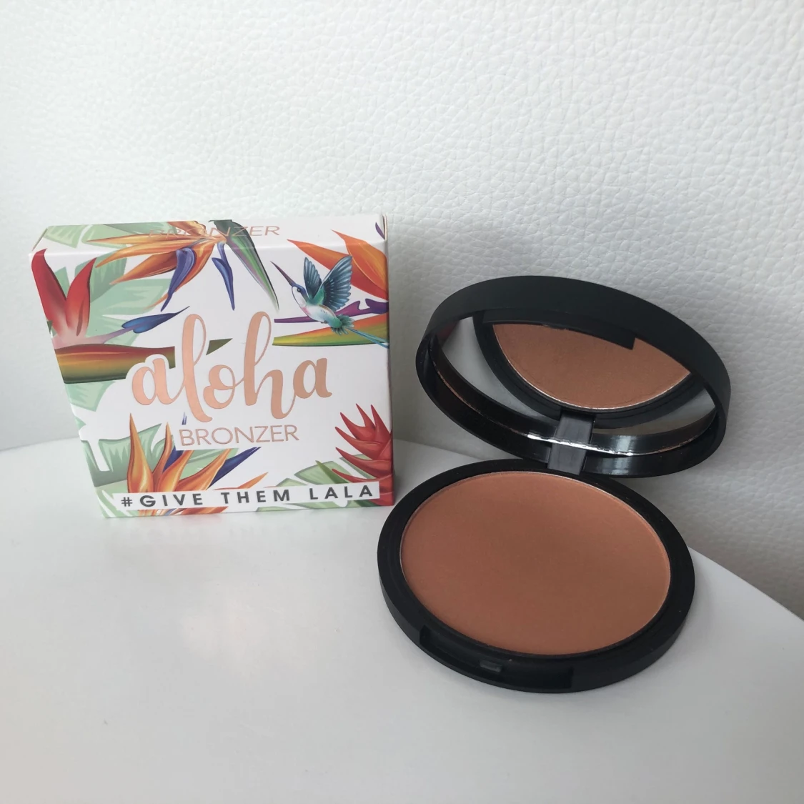 Aloha Bronzer Give Them Lala Beauty