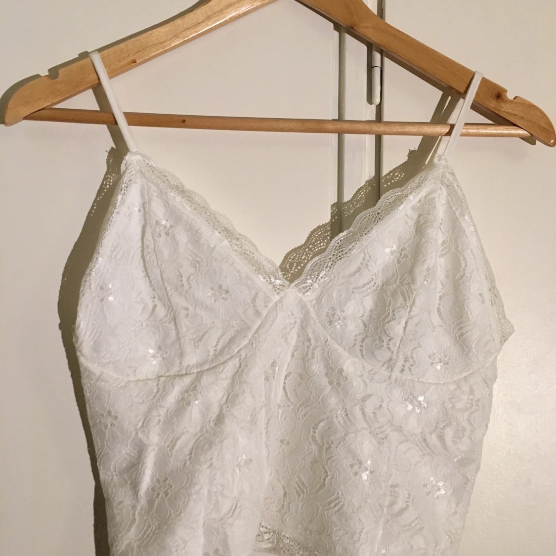 Crop top i spets, Bik bok