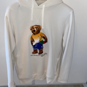 Ralph Lauren Hoodie  - Ralph Lauren Hoodie, 9/10 knappt använd, Strolek S. Pris 500, nypris runt 1200