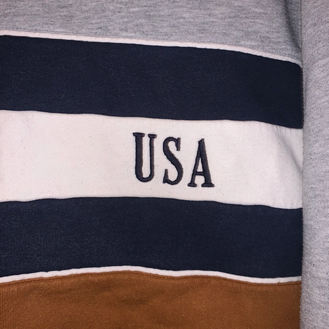 Tröja från Pull and bear - 90