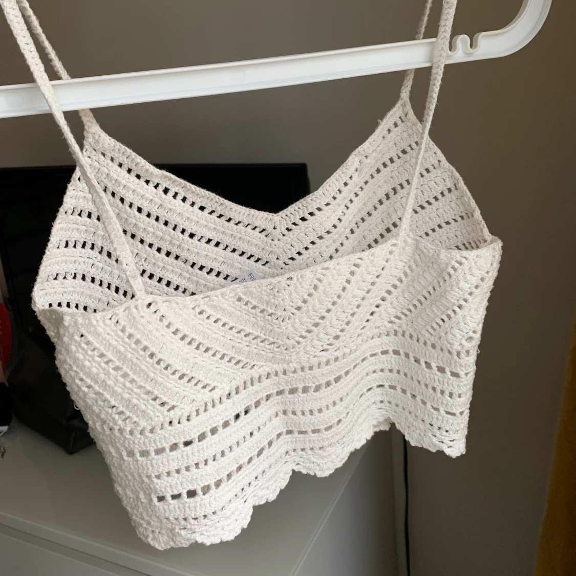 Stickad croppad topp - 91