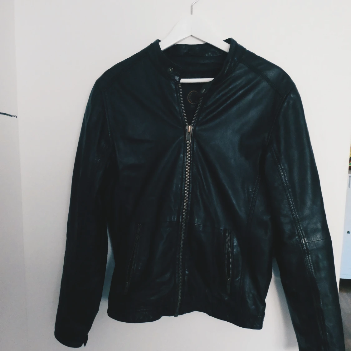 Skinnjacka Human Scales